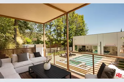 9229 Robin Dr, West Hollywood, CA 90069 - Photo 23
