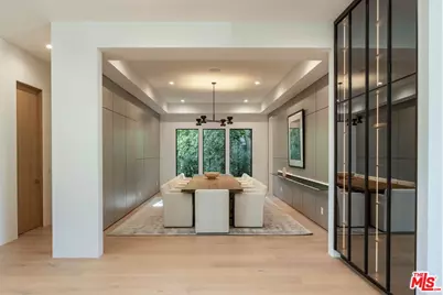 17055 Rancho St, Encino, CA 91316 - Photo 23