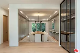 17055 Rancho St, Encino, CA 91316 - Photo 23