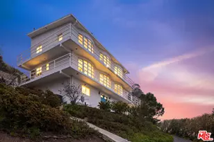 21733 Castlewood Dr, Malibu, CA 90265 - Photo 3