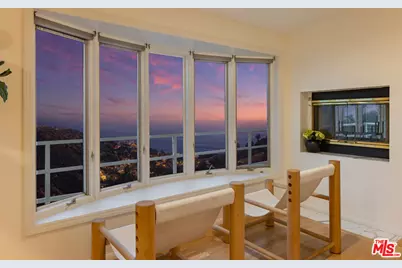 21733 Castlewood Dr, Malibu, CA 90265 - Photo 43