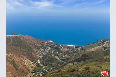 21733 Castlewood Dr, Malibu, CA 90265 - Photo 7