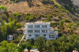 21733 Castlewood Dr, Malibu, CA 90265 - Photo 35