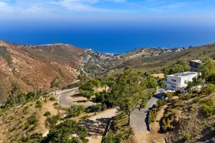 21733 Castlewood Dr, Malibu, CA 90265 - Photo 41
