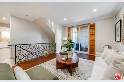 10929 Landale St #2, Toluca Lake, CA 91602 - Photo 9
