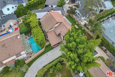 13250 Fulton Ct, Sherman Oaks, CA 91401 - Photo 39