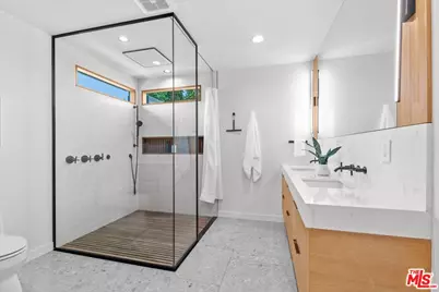 5349 Selmaraine Dr, Culver City, CA 90230 - Photo 9