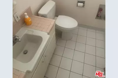 3806 Carmona Ave, Los Angeles, CA 90008 - Photo 3