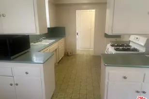 3806 Carmona Ave, Los Angeles, CA 90008 - Photo 13