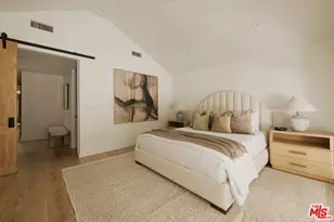 521 Loring Ave, Los Angeles, CA 90024 - Photo 29