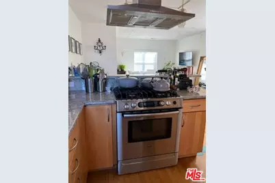 1033 N Martel Ave, West Hollywood, CA 90046 - Photo 9