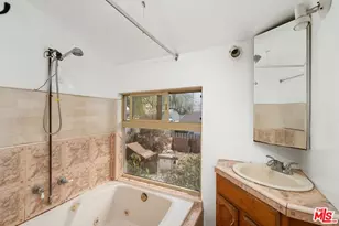4812 Arlington Ave, Los Angeles, CA 90043 - Photo 19