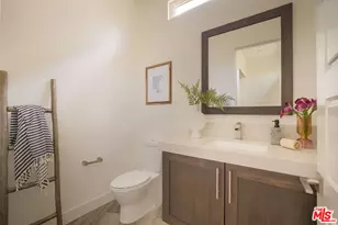 12821 N Seaglass Cir, Playa Vista, CA 90094 - Photo 15