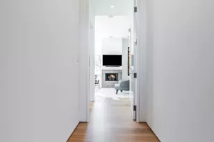 2241 Bowmont Dr, Beverly Hills, CA 90210 - Photo 39