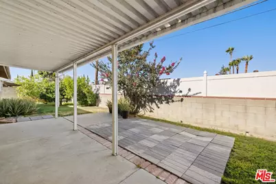 7042 Jon Allan Dr, North Hollywood, CA 91605 - Photo 11