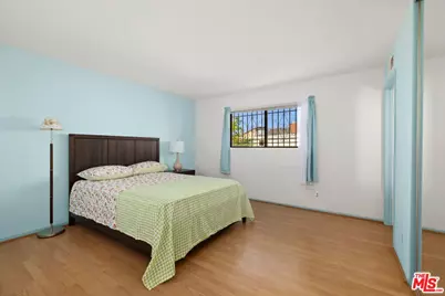 7042 Jon Allan Dr, North Hollywood, CA 91605 - Photo 7