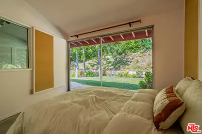 2524 Laurel Pass, Los Angeles, CA 90046 - Photo 11