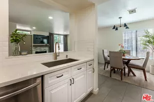 9376 Moonbeam Ave, Panorama City, CA 91402 - Photo 5