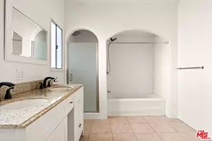1064 S Hayworth Ave, Los Angeles, CA 90035 - Photo 19