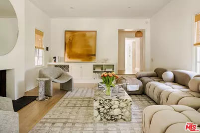 2518 Canyon Dr, Los Angeles, CA 90068 - Photo 3
