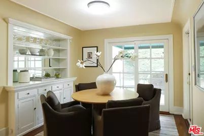 218 Lorraine, Los Angeles, CA 90004 - Photo 11