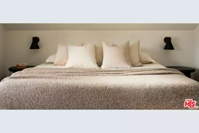 2122 W 29th St, Los Angeles, CA 90018 - Photo 33