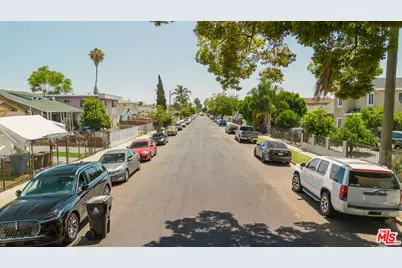 619 E 87th St, Los Angeles, CA 90002 - Photo 5