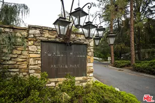 4934 Queen Florence Ln, Woodland Hills, CA 91364 - Photo 59