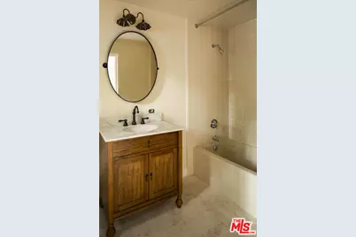 4934 Queen Florence Ln, Woodland Hills, CA 91364 - Photo 35