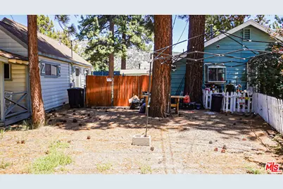 813 E Mountain View Blvd, Big Bear City, CA 92314 - Photo 3