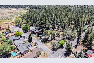 813 E Mountain View Blvd, Big Bear City, CA 92314 - Photo 25