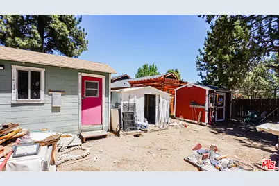 813 E Mountain View Blvd, Big Bear City, CA 92314 - Photo 21