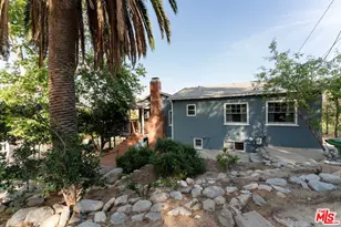 9866 McBroom St, Sunland, CA 91040 - Photo 3