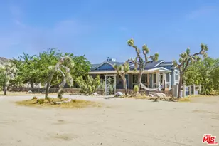 55626 Pipes Canyon Rd, Yucca Valley, CA 92284 - Photo 5