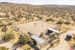 55626 Pipes Canyon Rd, Yucca Valley, CA 92284 - Photo 41
