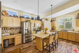 55626 Pipes Canyon Rd, Yucca Valley, CA 92284 - Photo 3