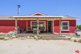 55616 Pipes Canyon Rd, Yucca Valley, CA 92284 - Photo 25