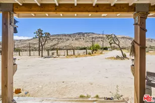 55616 Pipes Canyon Rd, Yucca Valley, CA 92284 - Photo 3