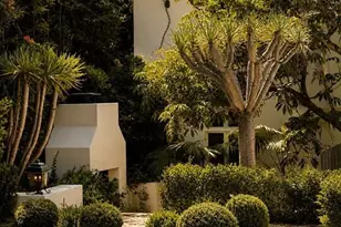 1168 N Doheny Dr, Los Angeles, CA 90069 - Photo 27