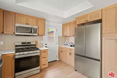 974 La Canada Verdugo Rd, Pasadena, CA 91103 - Photo 23