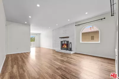 1021 Camino Real, Redondo Beach, CA 90277 - Photo 7