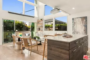 5411 W Wilshire Vista Ln, Los Angeles, CA 90019 - Photo 7