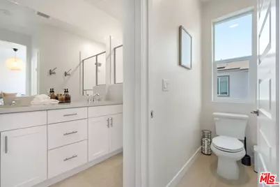 1002 Sage Ln, Gardena, CA 90247 - Photo 25