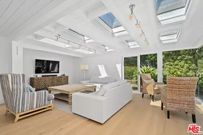 29260 Sea Lion Pl, Malibu, CA 90265 - Photo 7