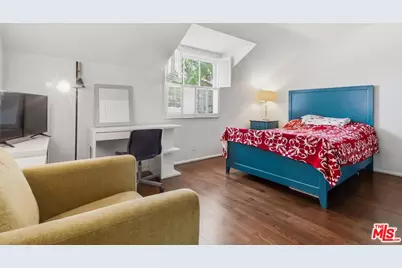 11801 Rose Ave, Los Angeles, CA 90066 - Photo 9