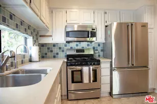 950 N Kings Rd, West Hollywood, CA 90069 - Photo 7