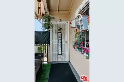 2531 6th Ave, Los Angeles, CA 90018 - Photo 37