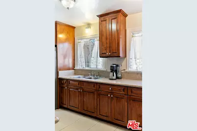 2531 6th Ave, Los Angeles, CA 90018 - Photo 33