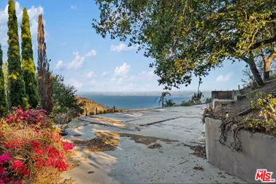 21740 Azurelee Dr, Malibu, CA 90265 - Photo 13