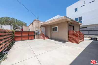 1110 Queen Anne Pl, Los Angeles, CA 90019 - Photo 25